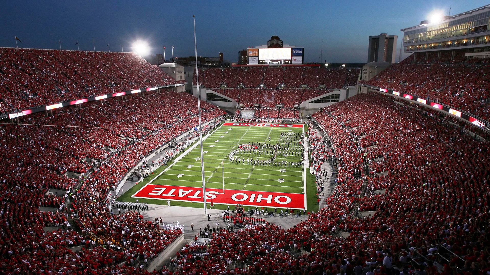 德甲比赛精彩连续不断,战术创新成最大亮点,德甲德甲