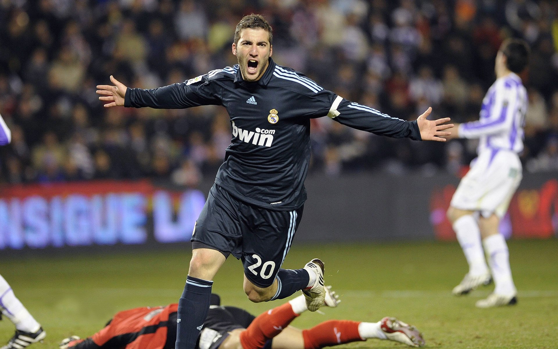 Kaiyun APP-塞内加尔队前锋洛佩斯在巴黎奥运会上表现出色，塞尔吉奥洛佩斯皇马